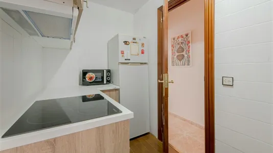 Rooms in Madrid Chamartín - photo 9