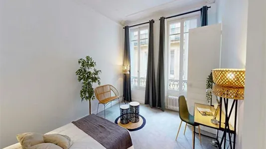 Rooms in Paris 17ème arrondissement - photo 3