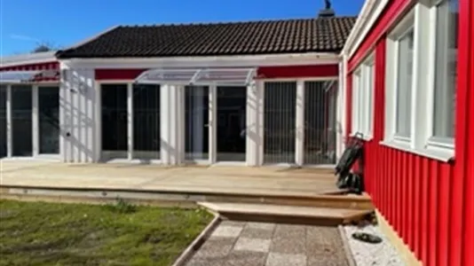 Houses in Stockholm West - photo 2