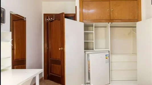 Rooms in Madrid Carabanchel - photo 7