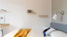 Room for rent, Turin, Piemonte, &lt;span class=&quot;blurred street&quot; onclick=&quot;ProcessAdRequest(13560253)&quot;&gt;&lt;span class=&quot;hint&quot;&gt;See streetname&lt;/span&gt;[xxxxxxxxxxxxx]&lt;/span&gt;