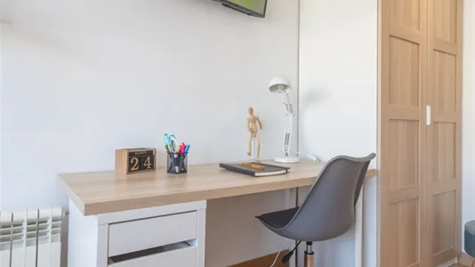 Rooms in Madrid Centro - photo 8