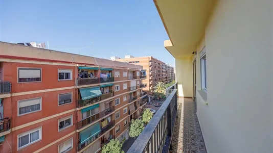 Rooms in el Camí de Vera - photo 10