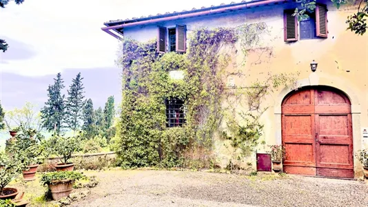 Apartments in Montespertoli - photo 1