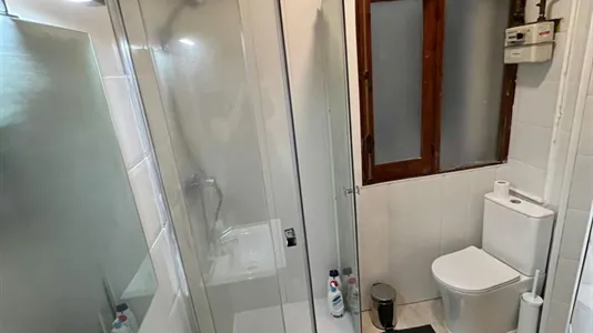 Rooms in Barcelona Eixample - photo 9