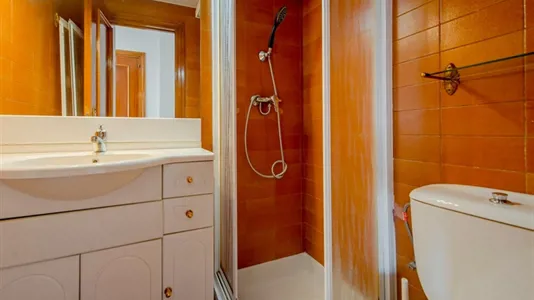 Rooms in Madrid Retiro - photo 3