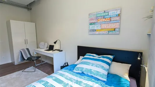 Rooms in Munich Ramersdorf-Perlach - photo 2