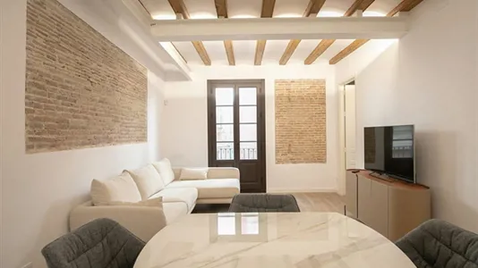 Apartments in Barcelona Ciutat Vella - photo 3