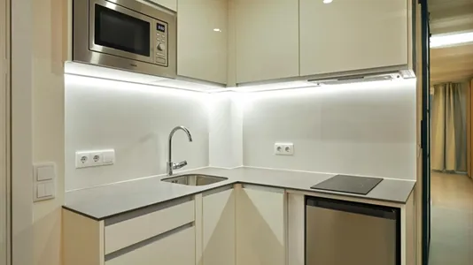 Apartments in Barcelona Ciutat Vella - photo 9