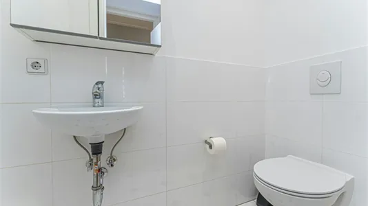 Rooms in Berlin Charlottenburg-Wilmersdorf - photo 10