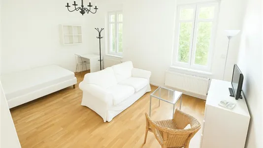 Rooms in Frankfurt Süd - photo 1