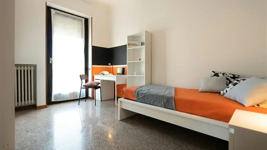 Rooms in Lecco - photo 2