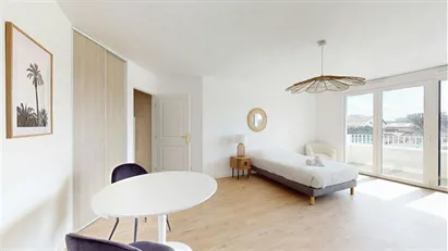 Room for rent in Nanterre, Île-de-France