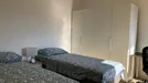 Room for rent, Milano Zona 6 - Barona, Lorenteggio, Milan, Via Luigi Scrosati