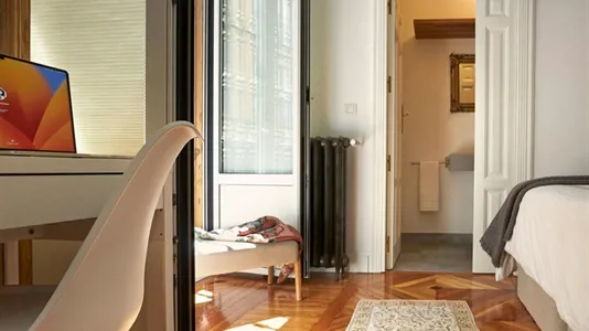 Rooms in Madrid Centro - photo 3