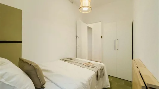 Rooms in Barcelona Gràcia - photo 2