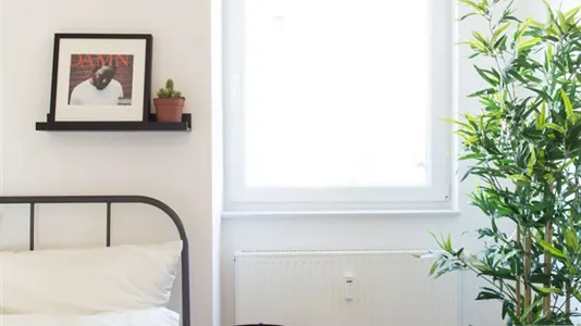 Rooms in Berlin Lichtenberg - photo 1
