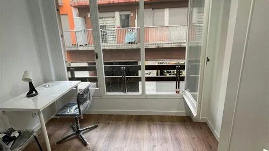 Rooms in Badalona - photo 2