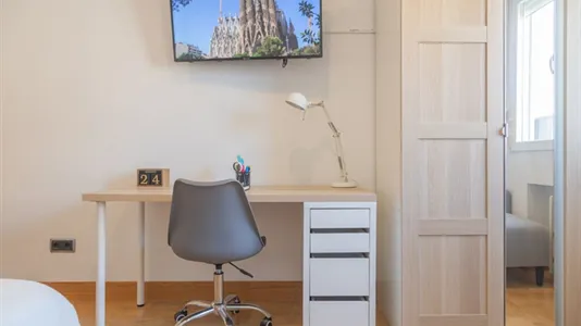 Rooms in Madrid Centro - photo 5