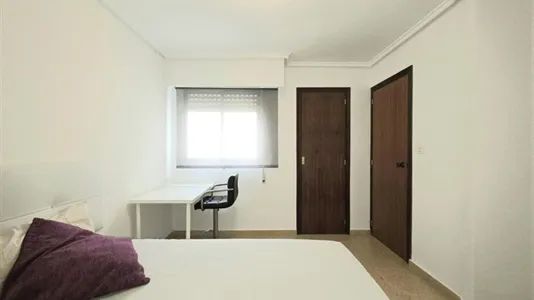 Rooms in Casas de Muntanyars - photo 3