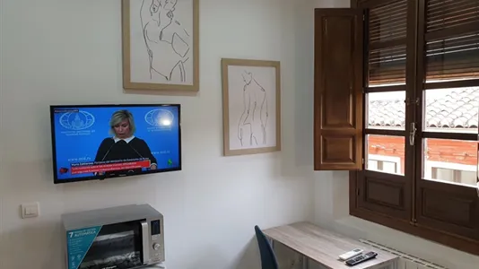 Rooms in Granada - photo 7