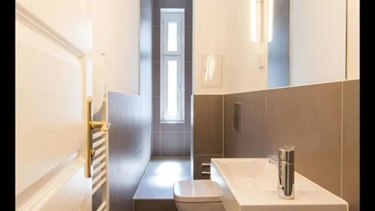 Rooms in Berlin Mitte - photo 9