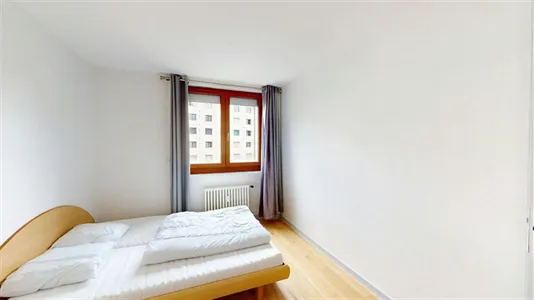 Rooms in Saint-Julien-en-Genevois - photo 2