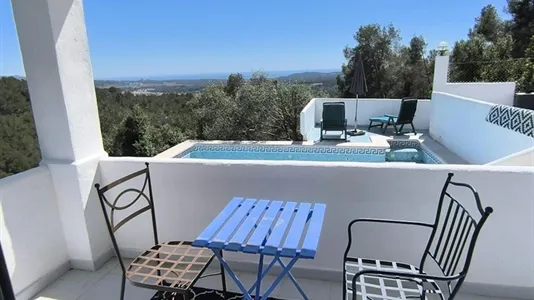 Houses in Canyelles - photo 4