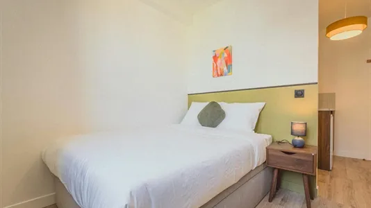 Rooms in Paris 19ème arrondissement - photo 3