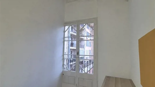 Rooms in Barcelona Eixample - photo 2