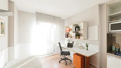Room for rent in Madrid Moncloa-Aravaca, Madrid