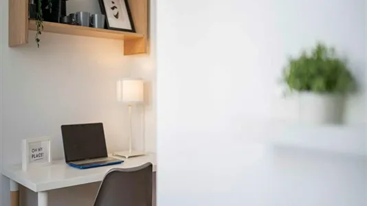 Rooms in Madrid Centro - photo 7