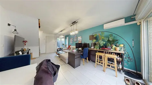 Houses in Lyon - photo 1