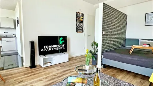Apartments in Frankfurt Mitte-West - photo 3