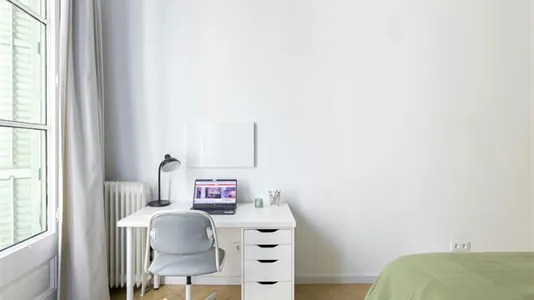 Rooms in Barcelona Eixample - photo 6