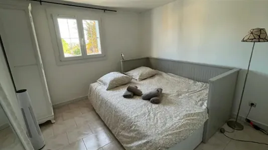 Houses in Lodève - photo 5