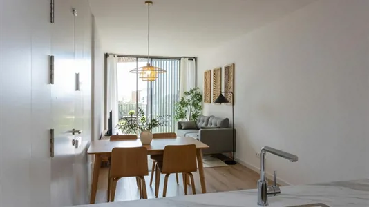Apartments in Barcelona Eixample - photo 2