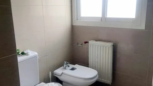 Rooms in Paterna - photo 9