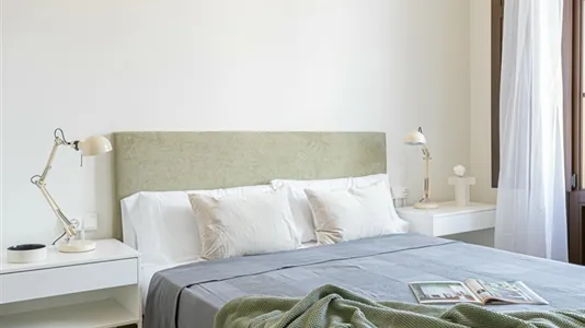 Apartments in Barcelona Ciutat Vella - photo 6