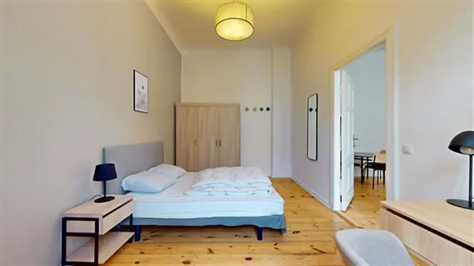 Apartments in Berlin Tempelhof-Schöneberg - photo 3