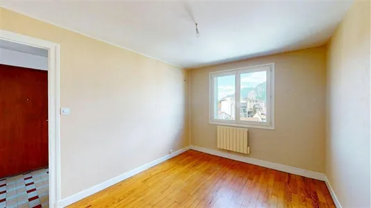 Apartments in Grenoble - photo 9
