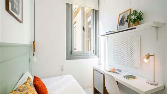 Rooms in Madrid Centro - photo 5