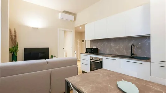 Apartments in Milano Zona 8 - Fiera, Gallaratese, Quarto Oggiaro - photo 9