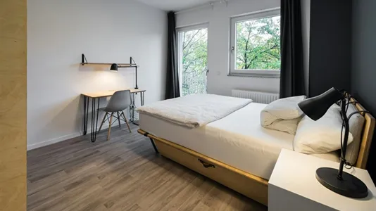 Rooms in Berlin Lichtenberg - photo 1