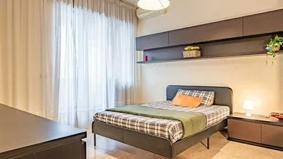 Room for rent in Milano Zona 9 - Porta Garibaldi, Niguarda, Milan
