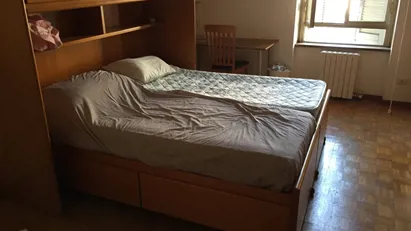 Room for rent in Milano Zona 9 - Porta Garibaldi, Niguarda, Milan