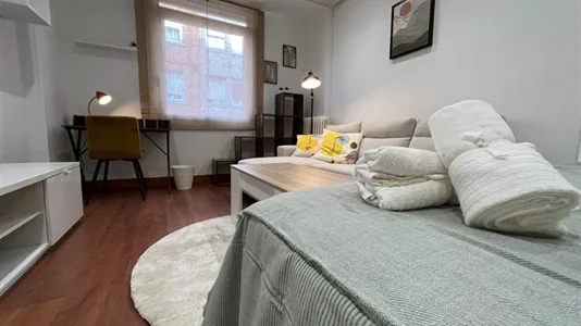 Rooms in Bilbao - photo 7