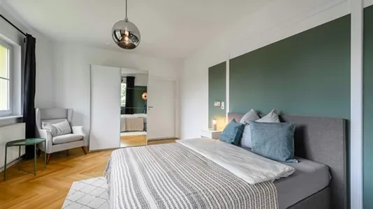 Rooms in Stuttgart-Ost - photo 2