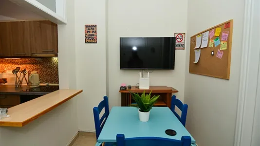 Rooms in Galatsi - photo 8