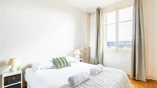 Apartments in Nanterre - photo 4